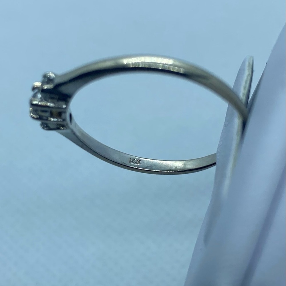 14k Diamond ring - Picture 7 of 12